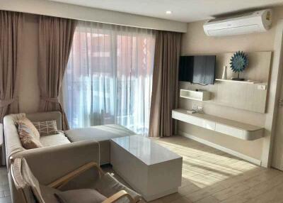 Jomtien Large Seven Seas Condo for Sale