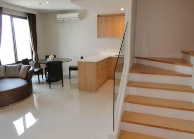 Villa Asoke – 1 bed duplex