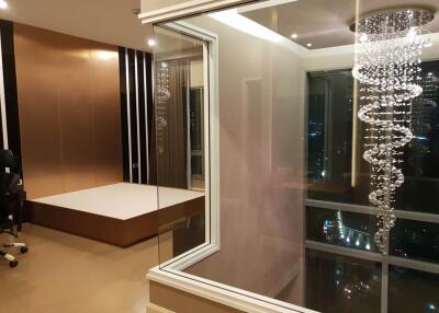 The Crest Sukhumvit 34 –  1 bed duplex