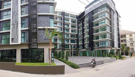 Pratumnak Siam Oriental Plaza Condo for Sale