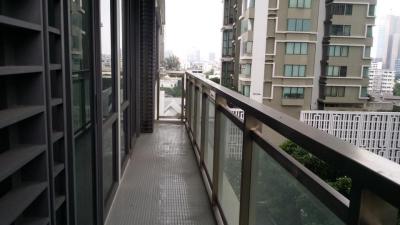 Bright Sukhumvit 24 – 1 bed