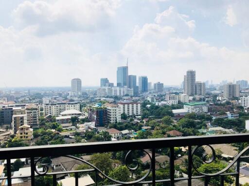 The Crest Sukhumvit 34 – 1 bed