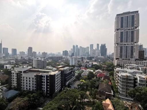 BEATNIQ Sukhumvit 32 – 1 bed