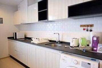 For RENT : HQ by Sansiri / 1 Bedroom / 1 Bathrooms / 43 sqm / 38000 THB [R12030]