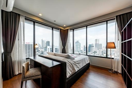 For RENT : M Silom / 2 Bedroom / 2 Bathrooms / 83 sqm / 68000 THB [10976420]