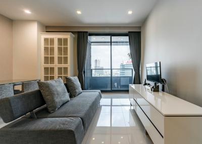 For SALE : M Silom / 2 Bedroom / 2 Bathrooms / 83 sqm / 18500000 THB [10976450]