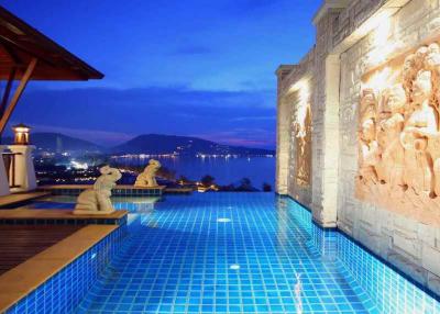 Luxury Estate with Stunning Sea Views