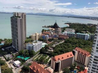 2 Bedrooms Condo in Baan Plai Haad Pattaya Wongamat C003450