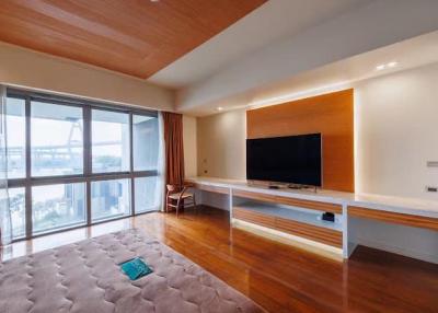 For SALE : The Pano / 3 Bedroom / 4 Bathrooms / 274 sqm / 50000000 THB [S12032]