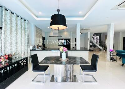 House For sale 4 bedroom 250 m² with land 504 m² in Baan Dusit, Pattaya