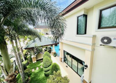 บ้าน ขาย 4 ห้องนอน 250 ตร.ม. ที่ดิน 504 m² ใน  Baan Dusit, Pattaya