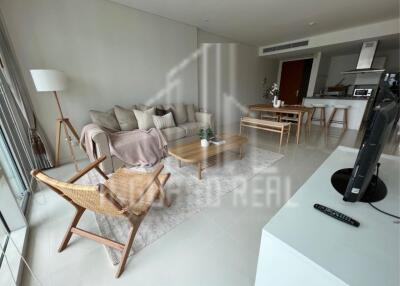 For Rent 2 Bed Pet Friendly Condo Fullerton Sukhumvit close to BTS Ekamai / Thonglor