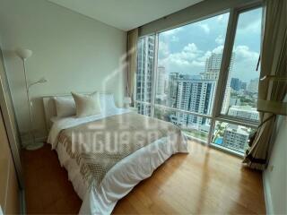 For Rent 2 Bed Pet Friendly Condo Fullerton Sukhumvit close to BTS Ekamai / Thonglor