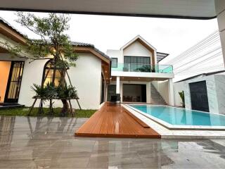 4 Bedroom Single House for Sale in Phuket Town