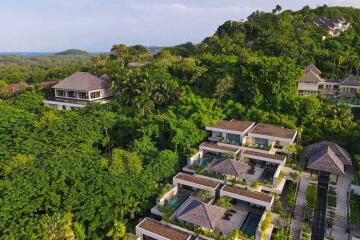 Duplex Penthouse in a 5 Star Resort in Layan Beach