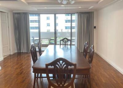 4-BR Apt. near MRT Sukhumvit