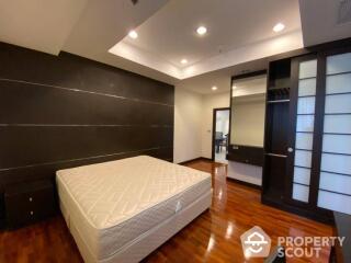 3-BR Apt. near MRT Sukhumvit