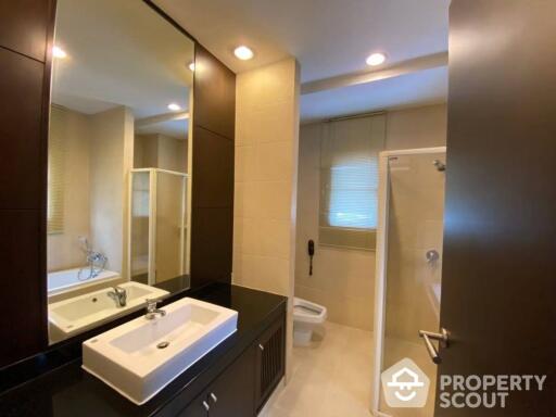 3-BR Apt. near MRT Sukhumvit