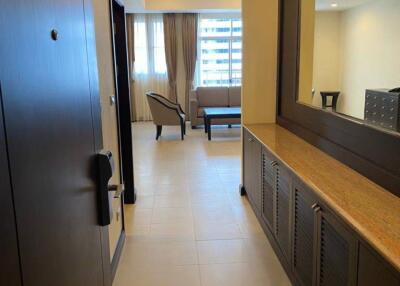 3-BR Apt. near MRT Sukhumvit