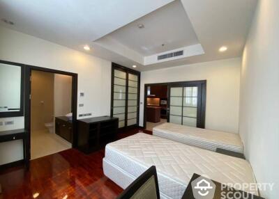 2-BR Apt. near MRT Sukhumvit