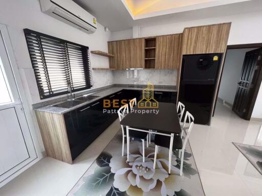 3 Bedrooms Villa / Single House in Baan Dusit Garden Huay Yai H011182