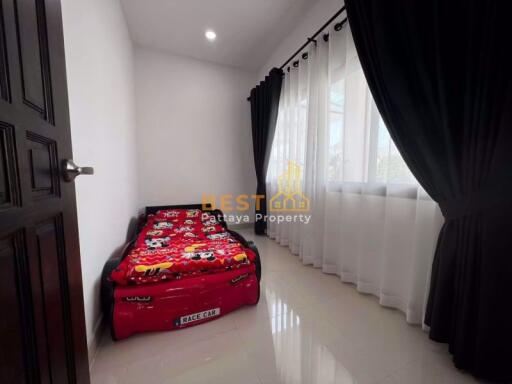 3 Bedrooms Villa / Single House in Baan Dusit Garden Huay Yai H011182