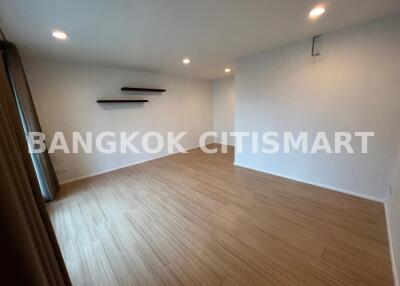 Townhouse at Baan Klang Muang Pibulsongkram (Baan Klang Muang Ratchada-Wongsawang) for sale