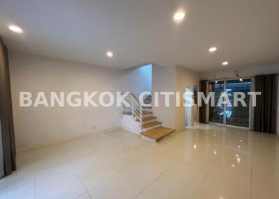 Townhouse at Baan Klang Muang Pibulsongkram (Baan Klang Muang Ratchada-Wongsawang) for sale