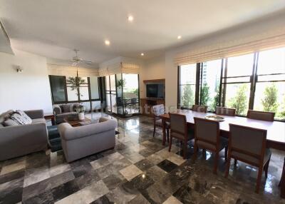 Spacious 3-Bedrooms, 3-Bathrooms with Balconies - Sukhumvit Phrom Phong BTS