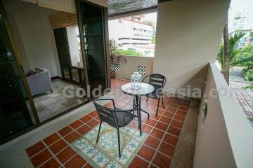 Family-Friendly 3-Bedrooms with balconies - Phrom Phong BTS