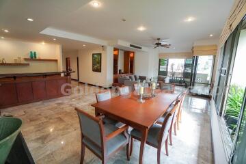 Family-Friendly 3-Bedrooms with balconies - Phrom Phong BTS