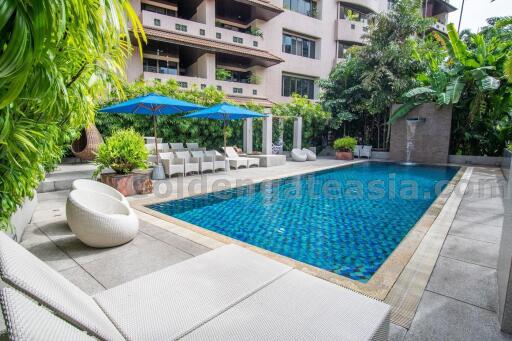 Family-Friendly 3-Bedrooms with balconies - Phrom Phong BTS