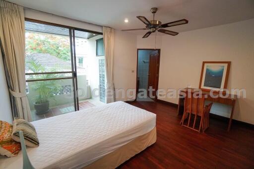 Family-Friendly 3-Bedrooms with balconies - Phrom Phong BTS