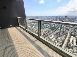 2-Bedrooms on very high floor - The River Condominium (Riverside)