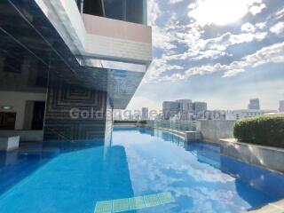 4-Bedrooms Condominium on High Floor - Baan Ratchadamri