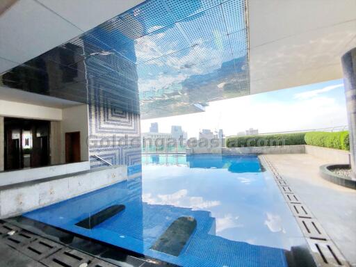 4-Bedrooms Condominium on High Floor - Baan Ratchadamri