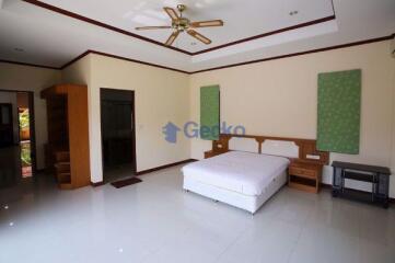 4 Bedrooms House in Lanna Villa East Pattaya H002795