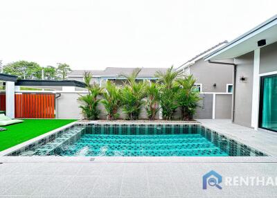 Ready to move in! modern nordic style  pool villa pattaya