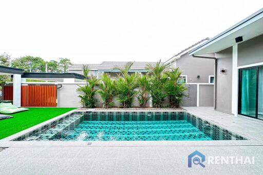 Ready to move in! modern nordic style  pool villa pattaya