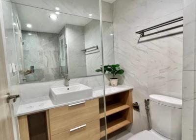 4 Bedrooms 3 Bathrooms Size 300sqm. La Cascade for Rent 130,000 THB