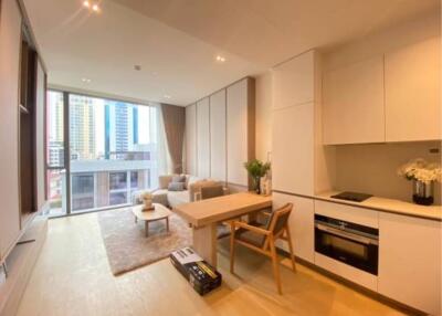 1 Bedroom 1 Bathroom Size 53sqm The Strand Thonglo for Rent 75,000 THB for Sale 21,720,000 THB