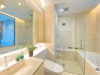 1 Bedroom 1 Bathroom Size 53sqm The Strand Thonglo for Rent 75,000 THB for Sale 21,720,000 THB