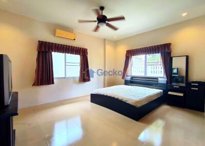 3 Bedrooms House in Chokchai Garden Homes 2 East Pattaya H011049