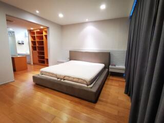 For RENT : Ficus Lane / 2 Bedroom / 3 Bathrooms / 198 sqm / 100000 THB [10981585]