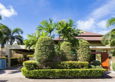 Thai-Contemporary villa near Nai harn beach