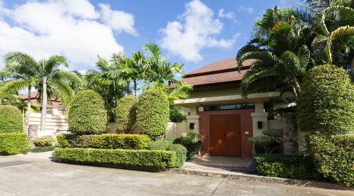 Thai-Contemporary villa near Nai harn beach