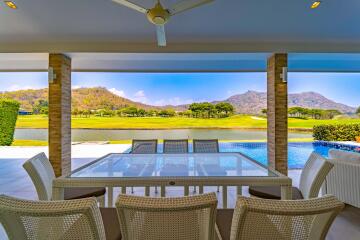 Black Mountain Golf Course : 3 Bedroom Luxury Pool Villa With Stunning Views