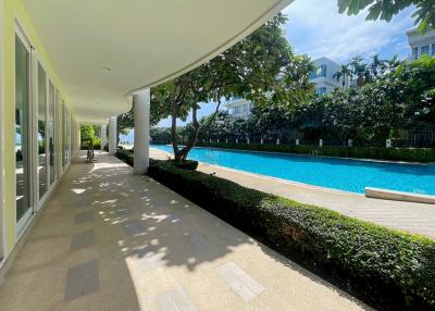 Baan Saechuan: 4 Bed Beachfront Condo