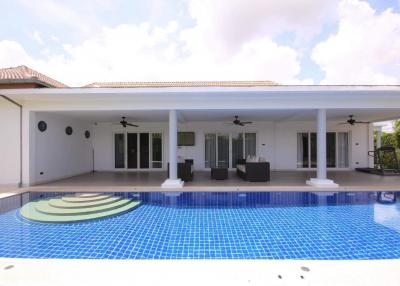 Mali Residence : 3 Bedroom Pool Villa With Amazing Sunset View