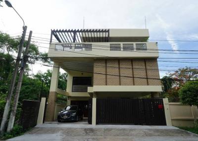 For Rent House Phahon Yothin BTS Ratchayothin Chatuchak